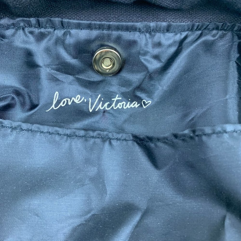 Victoria's Secret Large Logo Tie Dye Beach/Overnight/Getaway Tote - Picture 8 of 11